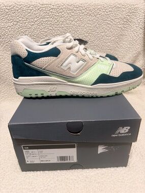 Men’s New Balance 550 Sneakers in Mint Green, Teal & Cream